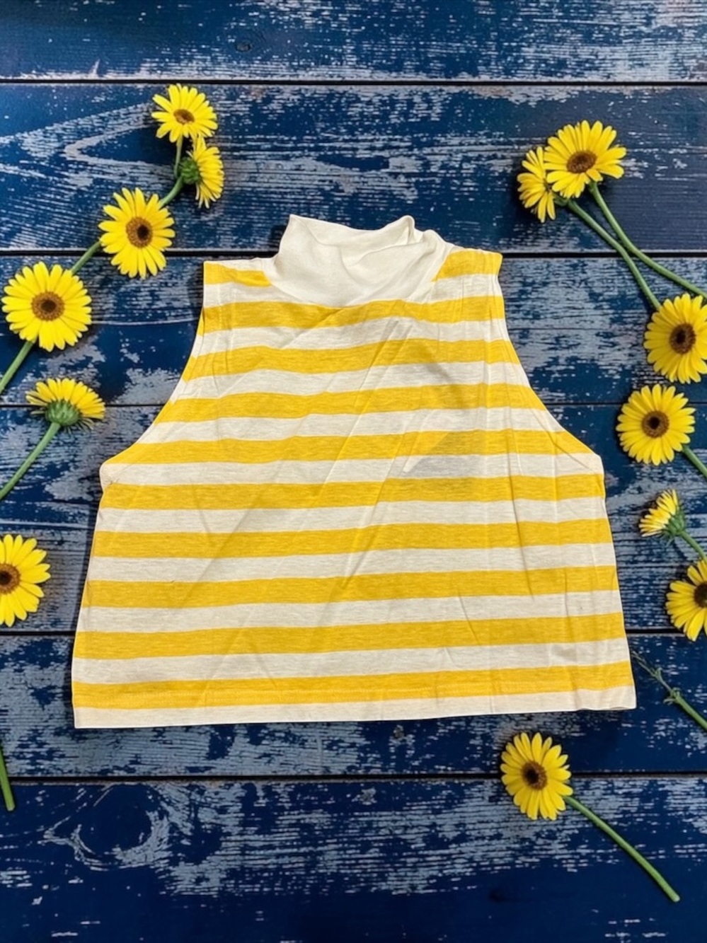 Forenza vintage 90s crop top, new with tags!